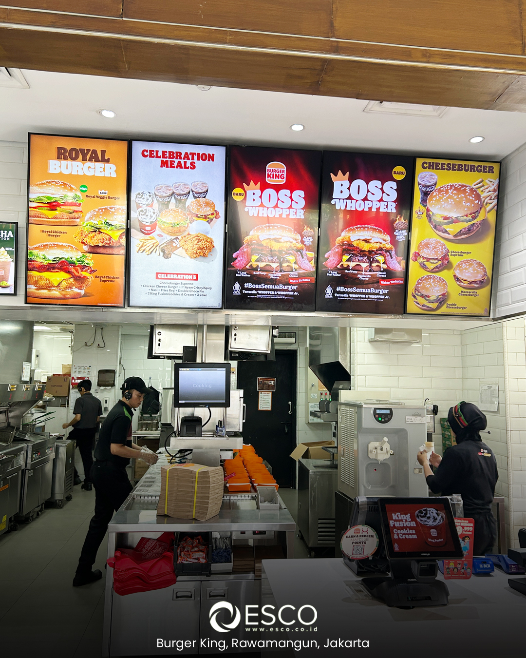 Digital Signage Solutions burger king rawamangun jakarta1.webp