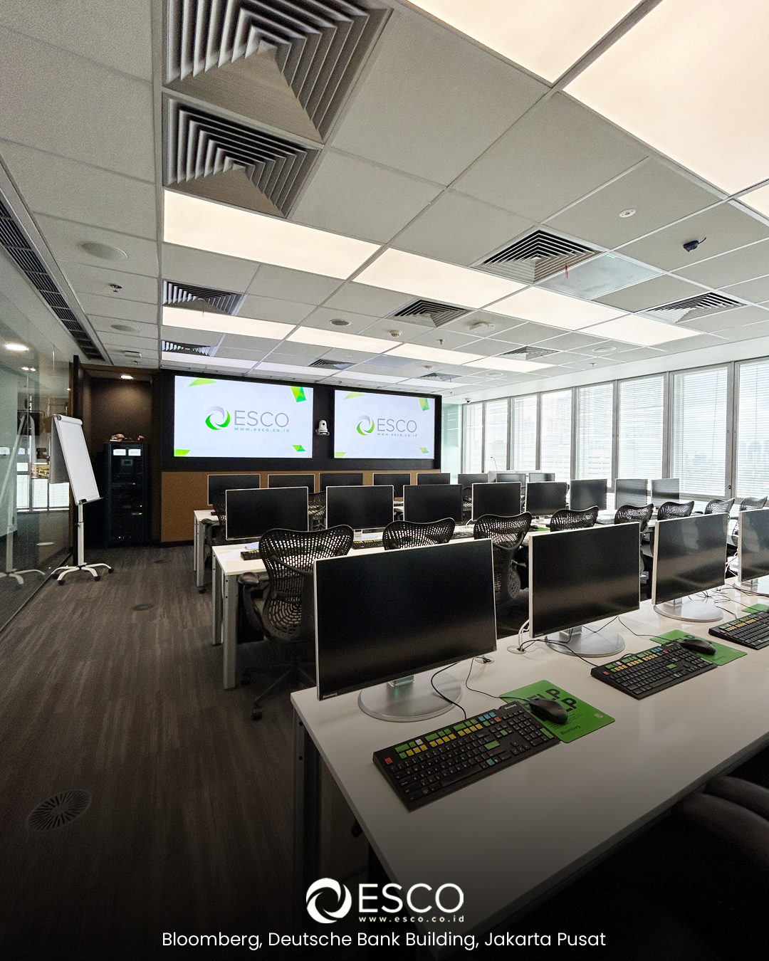 bloomberg deutsche bank building jakarta pusat.webp