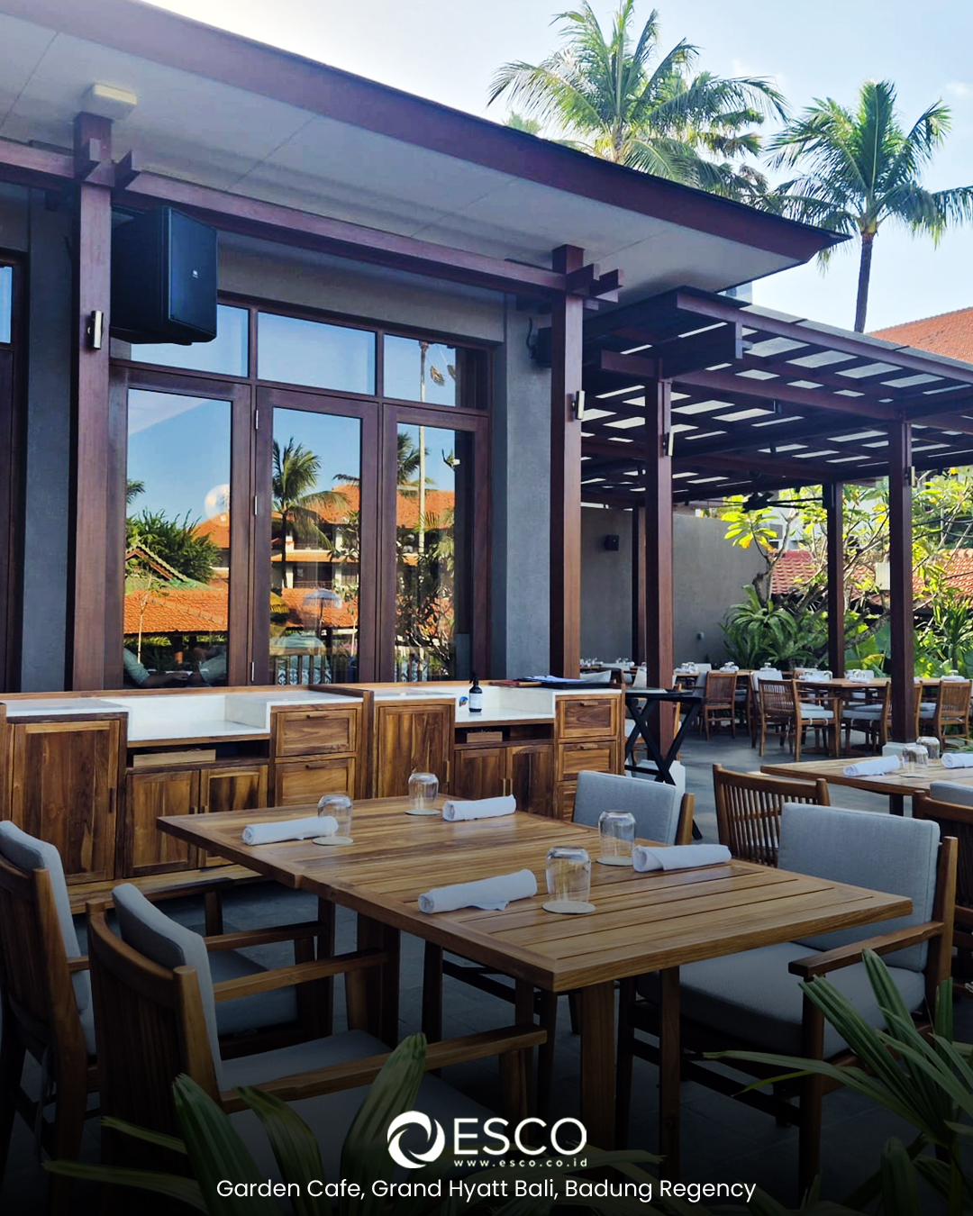 Professional Speakers garden cafe grand hyatt bali badung regency1.webp
